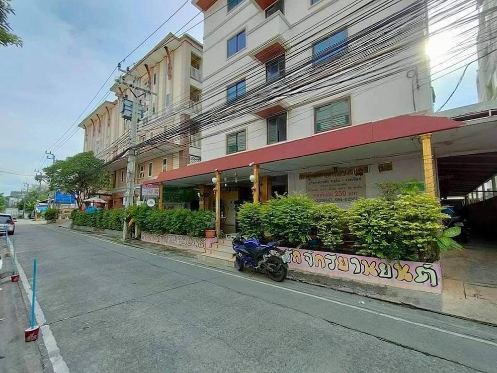 Md Rose Apartment Bangkok Exterior foto